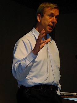 Prof. Kevin Warwick (CC-BY-SA Andy Miah, Flickr) 